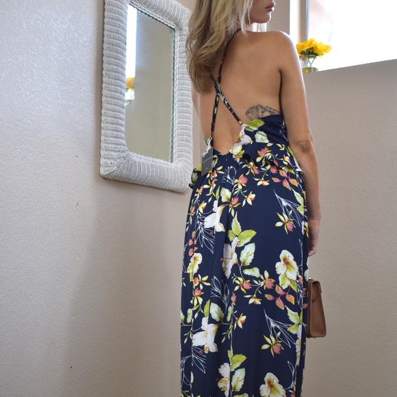 LUCY PARIS Fiji Key Hole Maxi - Picture 5 of 15